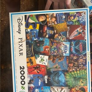 Disney Pixar 2000 Piece Puzzle